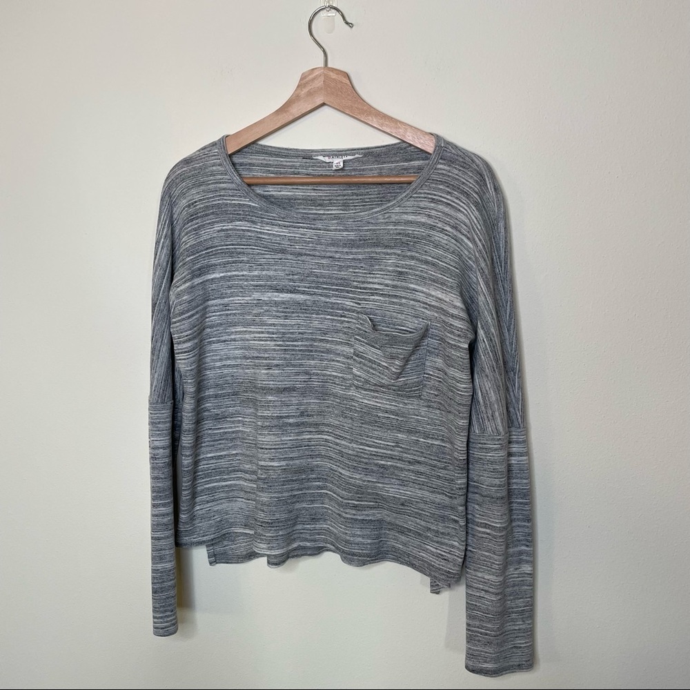Athleta Long Sleeve Pocket Top size xs